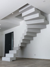 escalier_couleur_gris_cendre